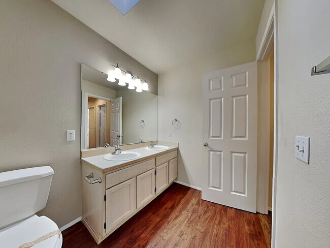 Foto del edificio - 18600 94th St Ct E