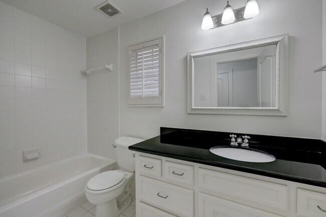 Foto del edificio - 5609 Lacy St