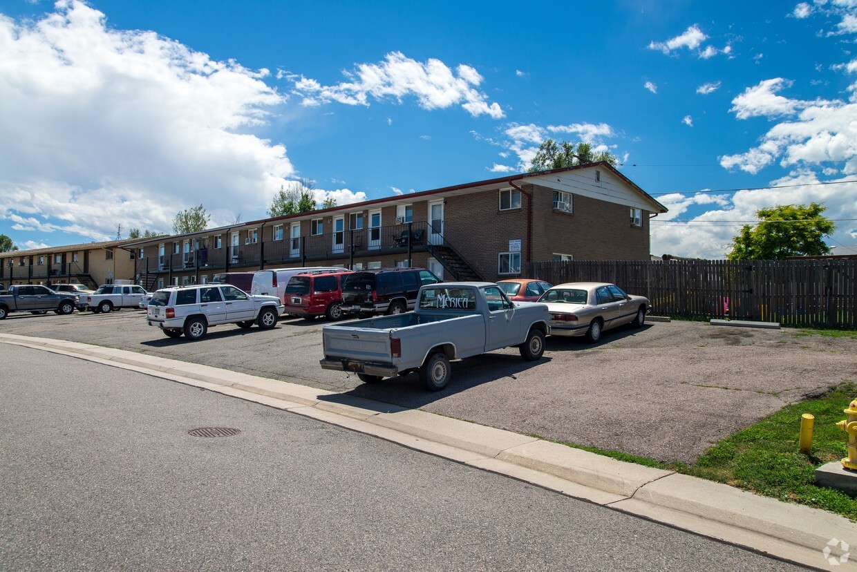 Building Photo - 9151 Fontaine St