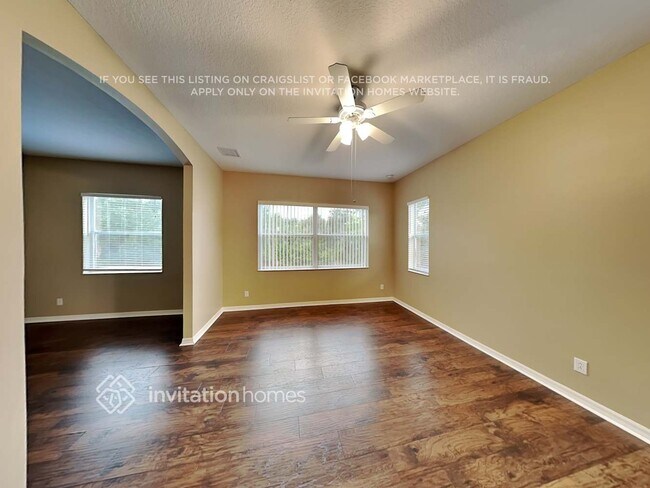 Foto del edificio - 4285 70th St Cir E
