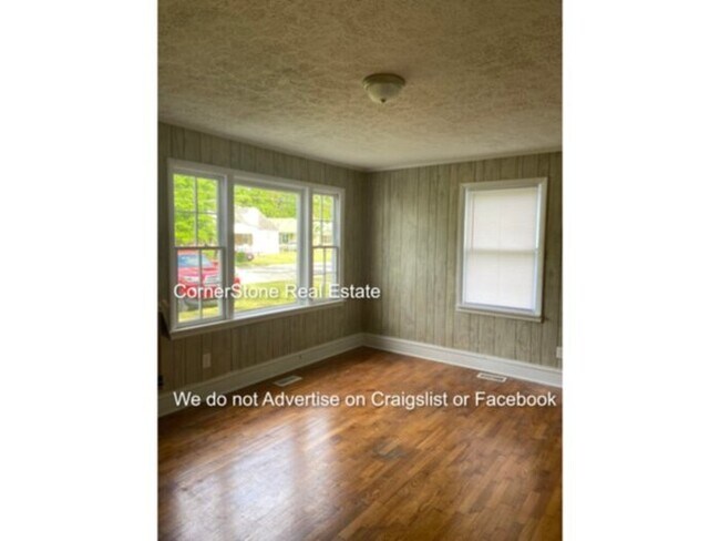 Foto del edificio - 881 W Orange St