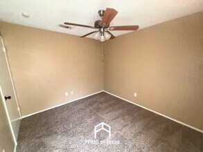 Building Photo - 8607 Hickory Branch Ln
