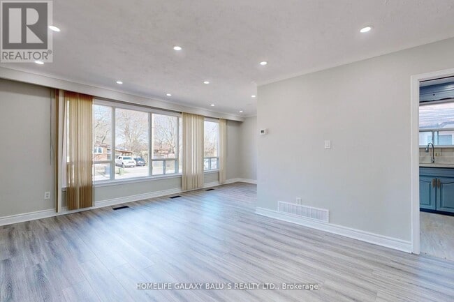 Building Photo - 58 Milford Haven Dr