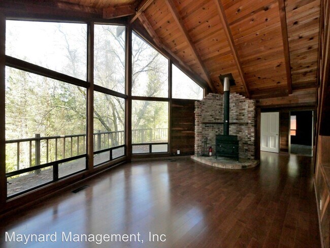 Building Photo - 409 McCarthy Reservoir Rd