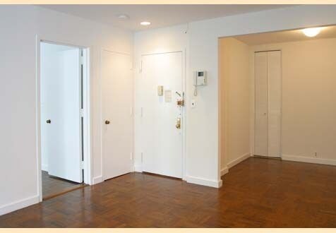 Building Photo - 1567 2nd Ave