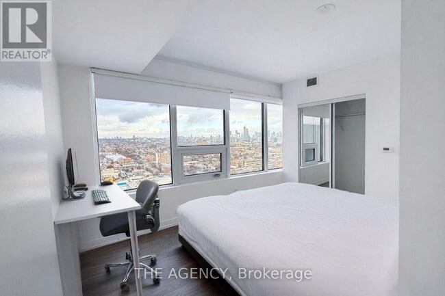 Photo du bâtiment - 19 Western Battery Rd