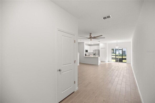 Building Photo - 3438 SE 37th Ct