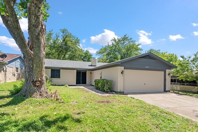 Building Photo - 1037 Alicia Ln