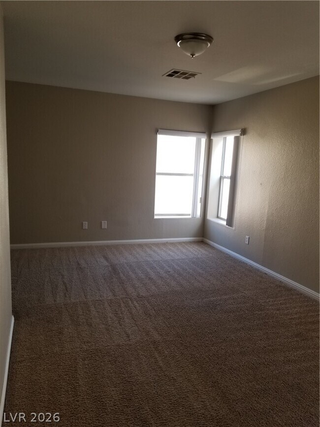 Building Photo - 3367 Sparrow Heights Ave