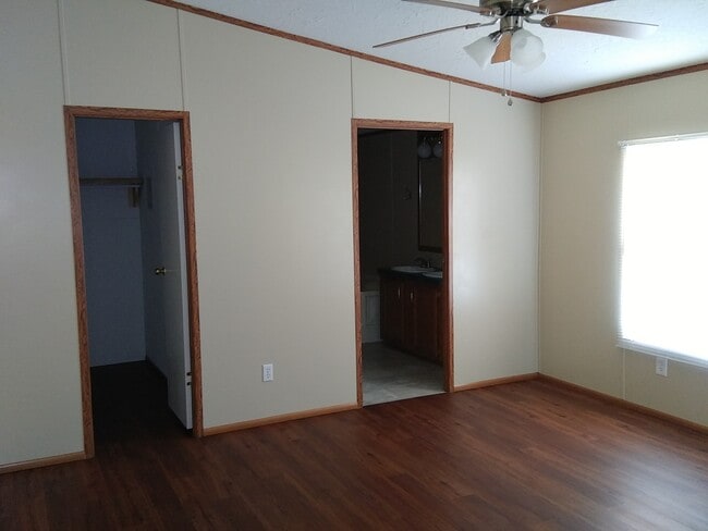 Foto del edificio - 250 Perkins Loop