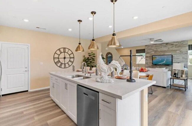Building Photo - 4068 Angel Dr