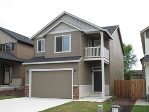 Building Photo - 6011 NE 59th Ave