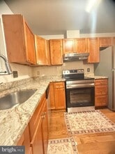 Building Photo - 2808 Lee Oaks Pl