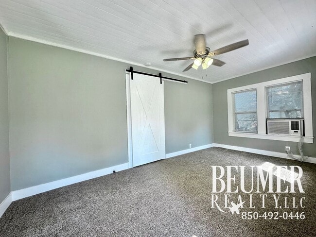 Building Photo - Charming + affordable 1/br 1/ba Cottage fo...