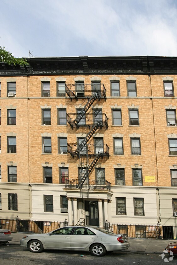 Primary Photo - 367 Edgecombe Ave
