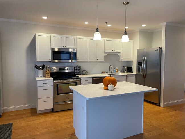Kitchen - 474 Revere Beach Blvd