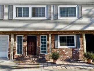 Building Photo - 327 Laurel St