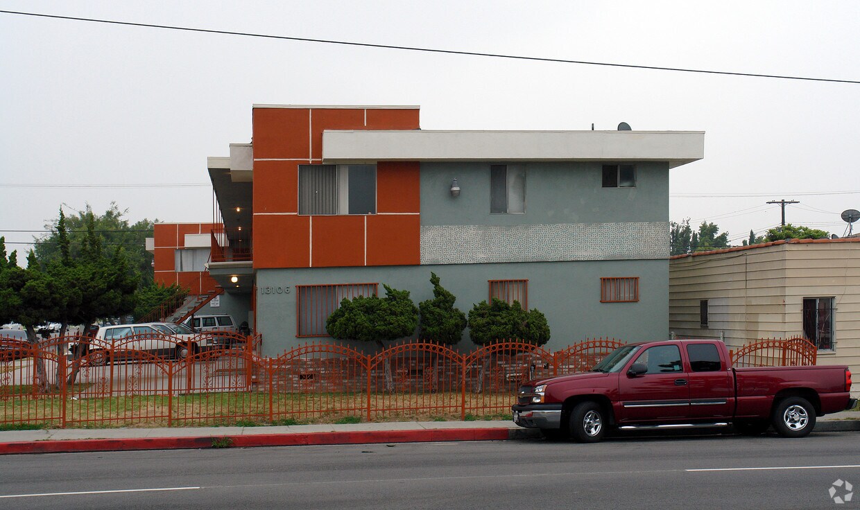 Foto del edificio - 13106 S Vermont Ave