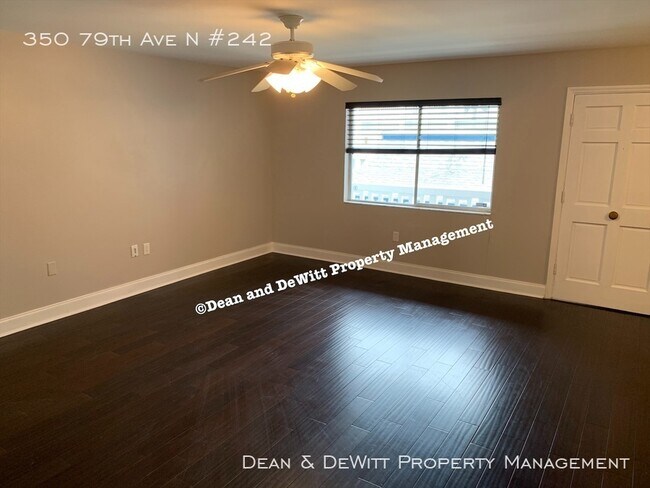 Foto del edificio - 350 79th Ave N
