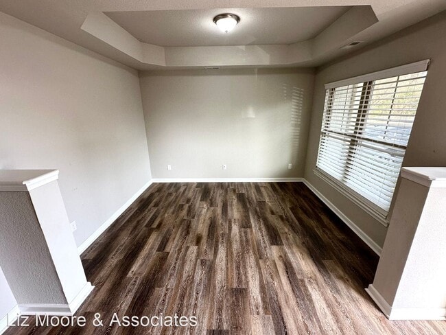 Building Photo - 4 br, 2.5 bath House - 200 Seasons Circle ...