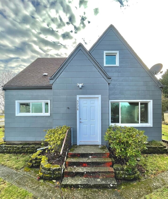 Primary Photo - $500 off the First Month's rent! Fully rem...