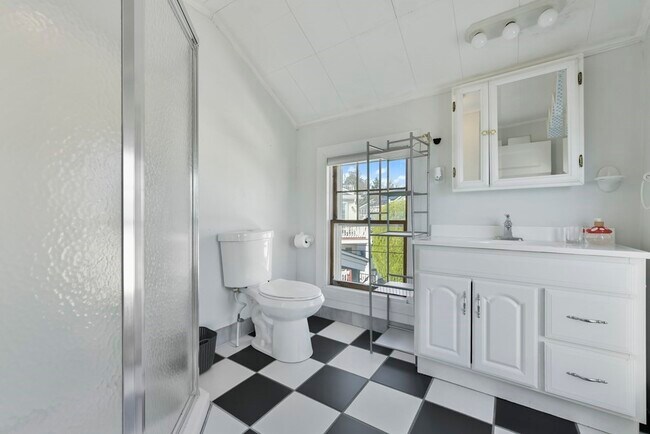 Foto del edificio - 23 Tafts Ave