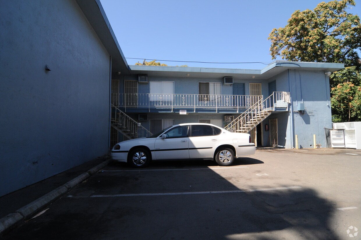 Foto del edificio - 1133 E Park St