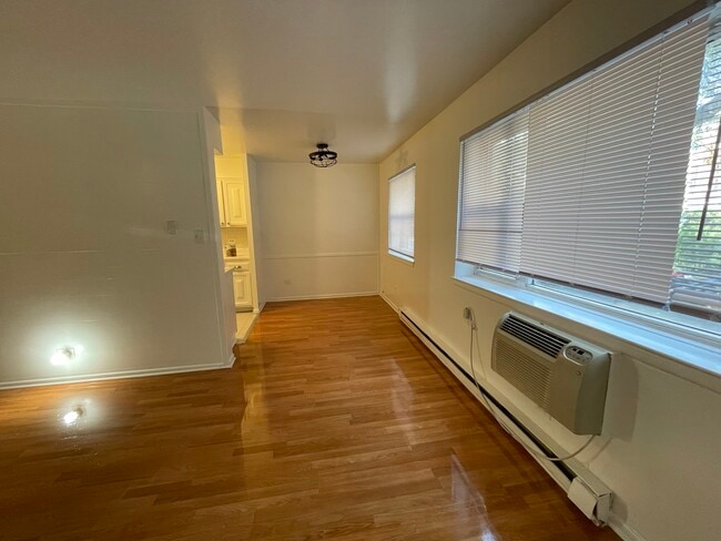 Foto del edificio - 5920 N Kenmore Ave