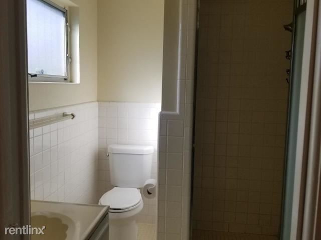 Foto del edificio - 1 br, 1 bath  - 516 46 STREET BACK UNIT