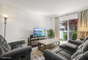 Foto del edificio - 3905 Covington Way