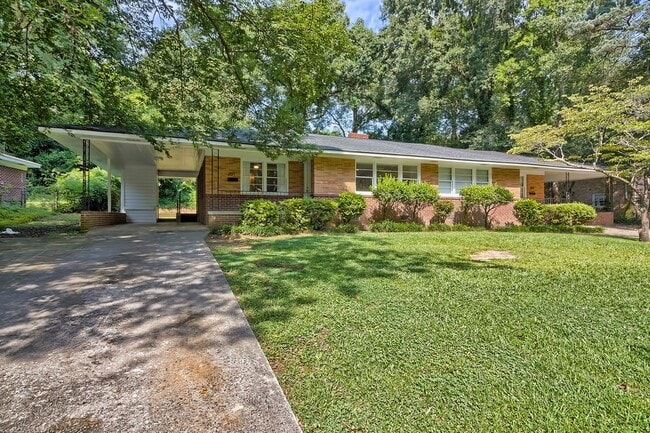 Building Photo - 201 Waccamaw Ave