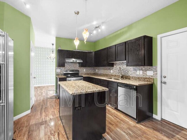 Foto del edificio - 1603 Kingsbarn Way
