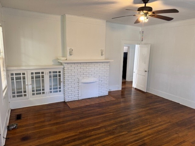 Living Room - 1104 N Toombs St