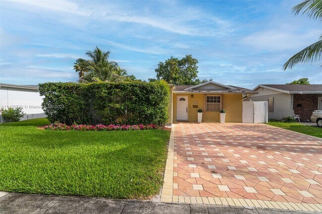 Foto del edificio - 7751 NW 41st St