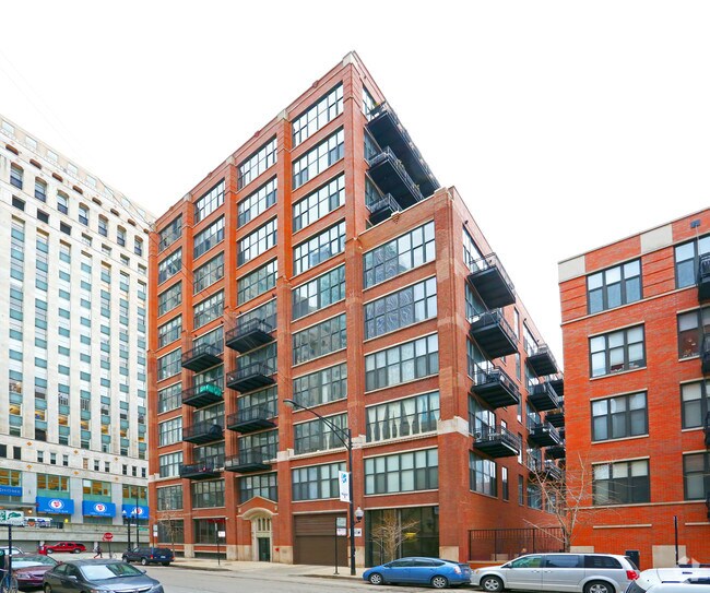 Union Square Condominiums Apartments Chicago, IL