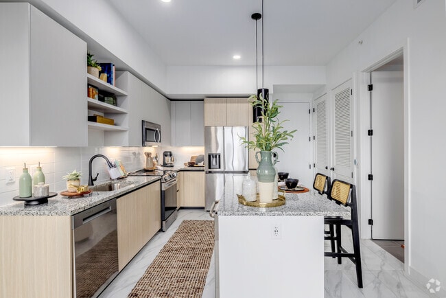 2BR, 2BA - 1087SF - Kitchen - Aura North Miami Beach