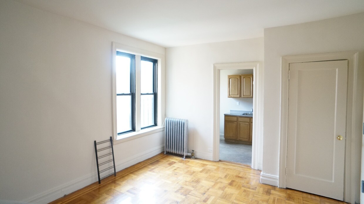 Building Photo - 2676 Grand Concourse
