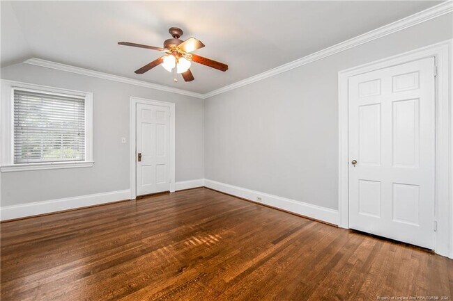 Foto del edificio - 220 Bradford Ave