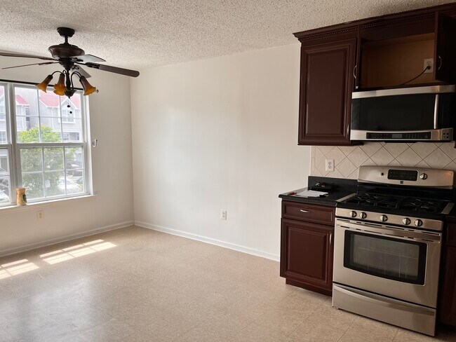 Foto del edificio - 241 Prestwick Way