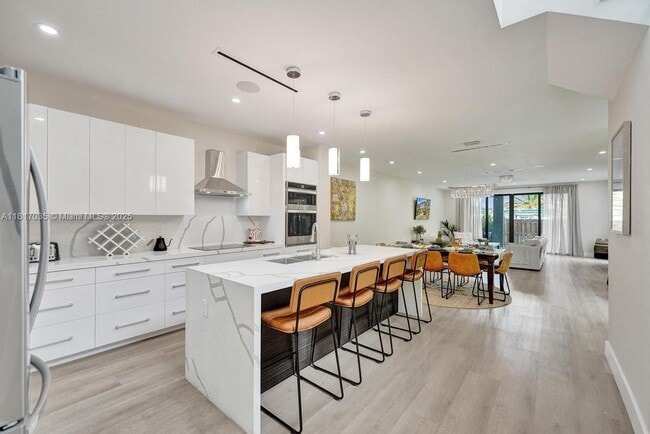 Foto del edificio - 1101 NE 16th Ter