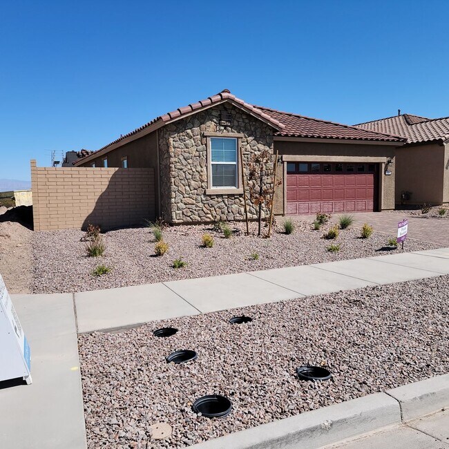 Building Photo - Brand New 3 Bedroom Home - Be the First to...