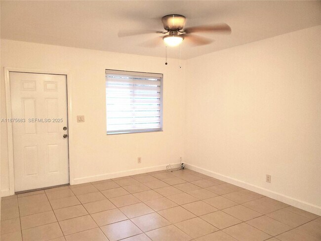 Foto del edificio - 26 SE 3rd Terrace