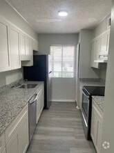 Building Photo - 1208 Bush River Rd
