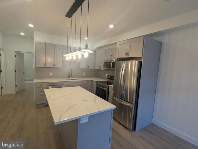 Foto del edificio - 2050 Fairmount Ave