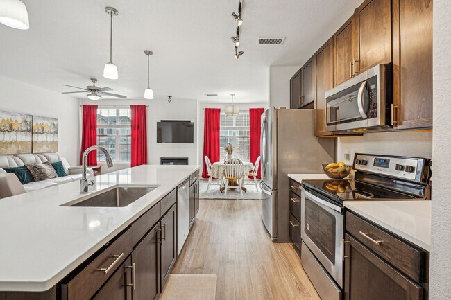 Foto del edificio - Spacious and Bright Modern 3-Bedroom Condo in Parker!