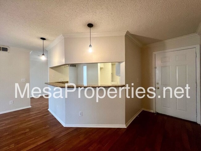 Building Photo - 10655 Lemon Ave