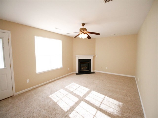 Building Photo - 1704 Carlyon Ct
