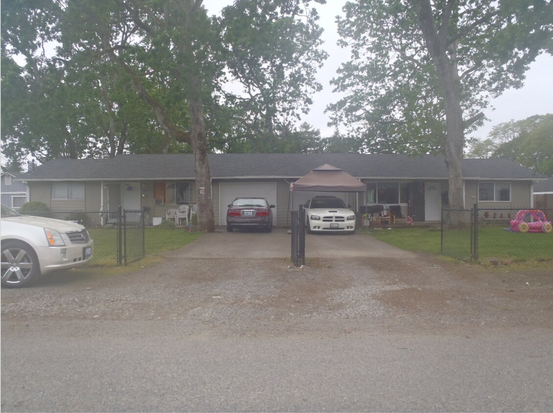 Foto principal - 8808 Forest Rd SW