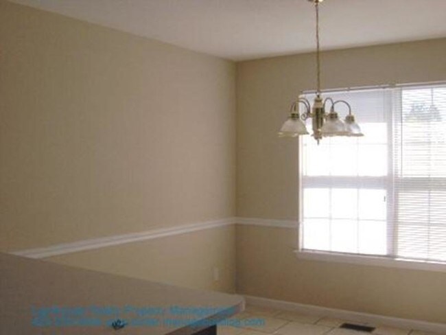 Foto del edificio - 963 Spring Meadows Dr