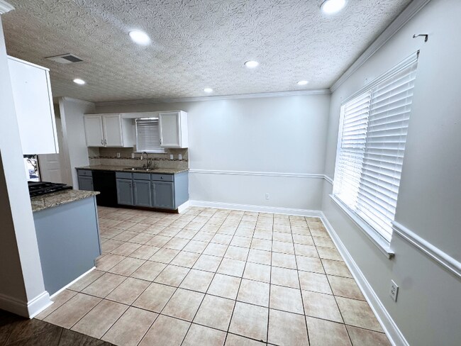 Building Photo - 26 Angel Trace